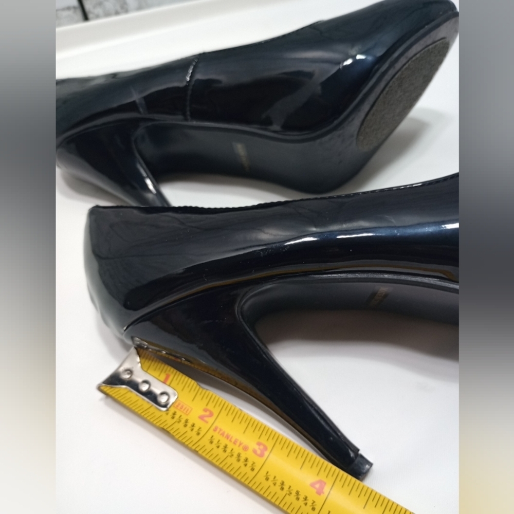 Women’s Heels Red Circle Black Pointy Pumps 10M - Picture 14 of 15